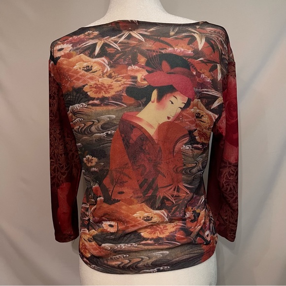 Collection 4 Print Top ❤️ - Picture 2 of 3